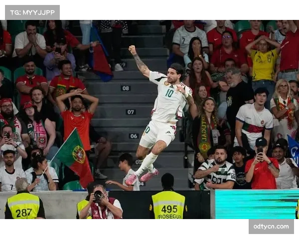 葡萄牙体育小将葡杯首次戴帽 父母看台见证落泪